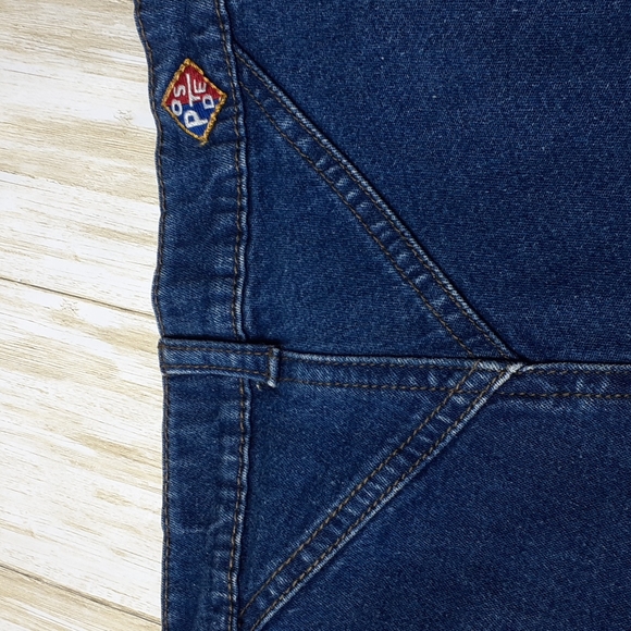 Posted Relaxed Mom Jeans  Tapered Leg 2 Pockets Size 11 Waist 31 - Picture 16 of 16